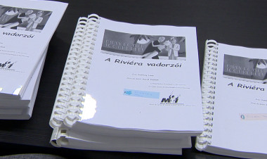 A Riviéra vadorzói – Júniusban érkezik a színházba a nagy sikerű előadás