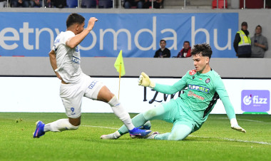 Kupadöntős csapatot győzött le a Szpari !                      