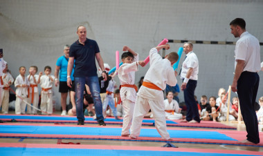 Karatékákkal telt meg a Bem Iskola tornaterme        