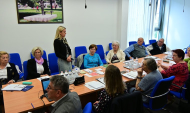 Idősügyi Tanács – Hamarosan indul az Alkotó idősek és a Meséld el nekem program