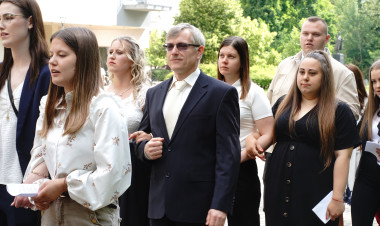 Ünnepélyesen búcsúztak a végzős óvodapedagógus és tanító szakos hallgatók a Nyíregyházi Egyetemen