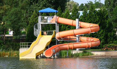 Strandszezon – A Tófürdő után a Parkfürdő is megkezdte részleges működését