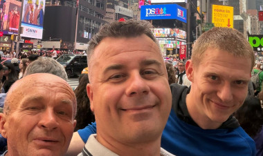 Újra telt ház és vastaps – ismét New Yorkban aratott sikert a nyíregyházi társulat