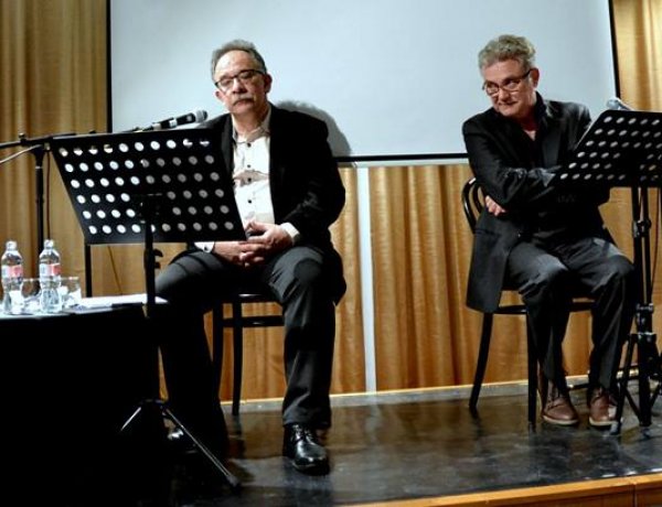 Eltűnni hangtalanul – Teltházas volt a Márai est a Bencs Villában