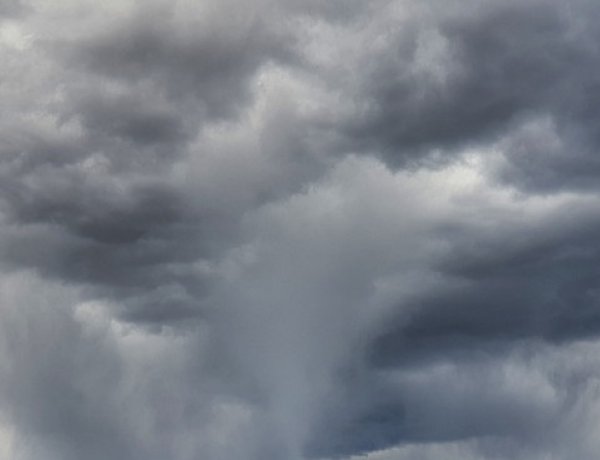 Enyhe, gyakran szeles folytatás jön, hidegfronttal indul a következő hét