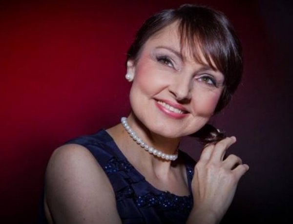 Szíj Melinda jótékonysági estje Nyíregyházán, a Patrónus Egyesület javára