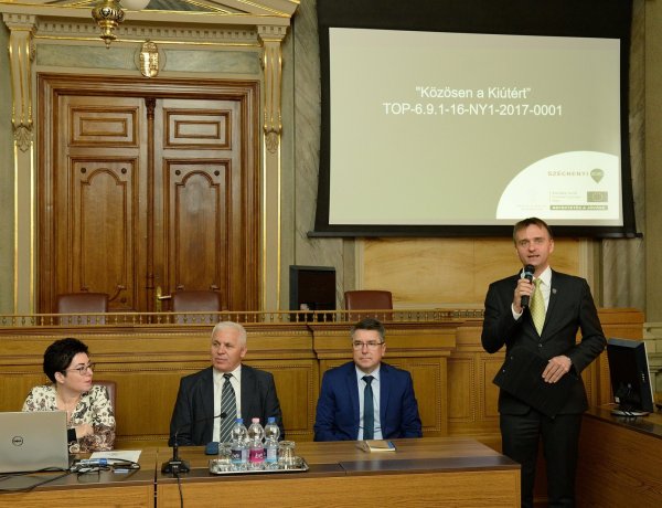 Közösen a kiútért, azaz a felzárkóztatásért – Cél a közösségi és egyéni szintű integráció