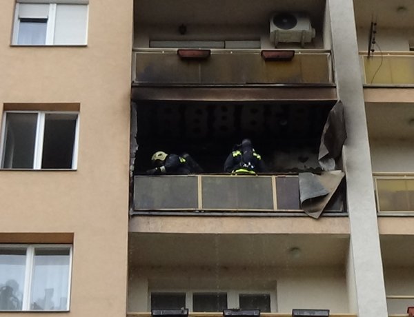 Exkluzív felvételek a Vasvári Pál utcai tűzeset helyszínéről – Egy társasház égett