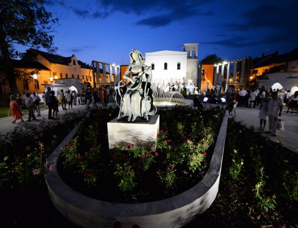 Szulák Andrea és Mészáros Árpád Zsolt is érkezik a Szabadtérire – Részletek a Sziesztában!