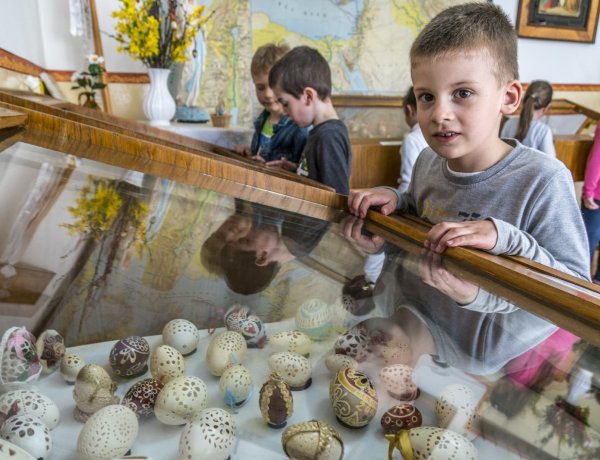 Varázs tojás, hímes tojás – Több száz kézműves alkotásból nyílt kiállítás