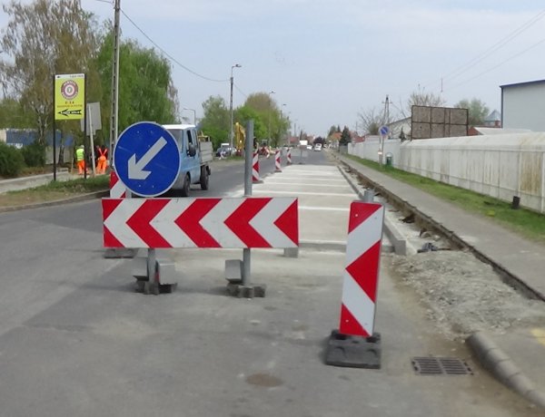 Ideiglenesen áthelyezték a Tünde utcán található buszmegállót, itt vannak a részletek!