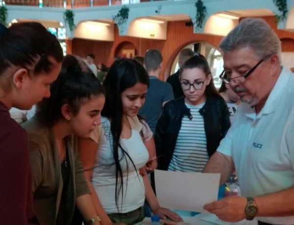 Egészségnap a szakiskolában – A káros szenvedélyek kerültek a középpontba