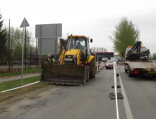 További forgalomkorlátozások a Derkovits utcán – Épül a csapadékelvezető rendszer