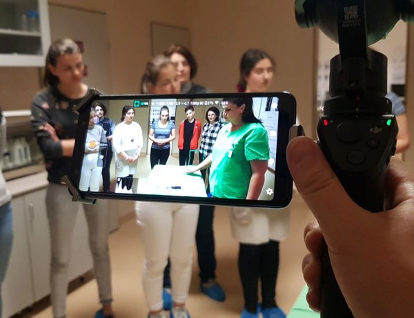 Kórházi dolgozók lettek egy éjszakára - A kórház is kinyitotta kapuit a Szakmák Éjszakáján