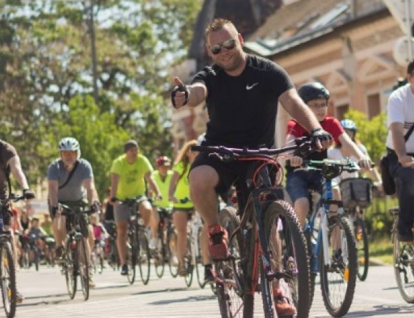 Bringa Piknik minden korosztálynak - Start: Nyíregyháza, Kossuth tér, cél: Tokaj, Főtér
