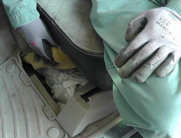 Borostyán a pénzügyőrök hálójában – Lefoglalták az egymillió forint értékű ásványt