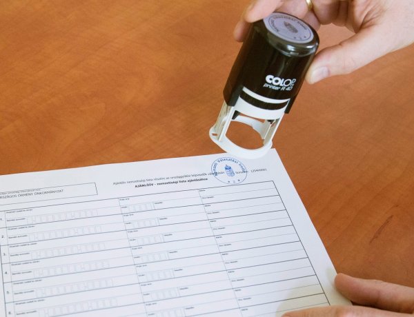 Lejár az EP-listák bejelentésének határideje, kedd 16 óra a határ!