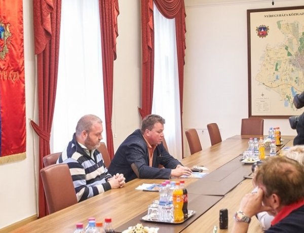 Tavaszi Hangverseny Nyíregyházán – A Kék rapszódia is a programban!