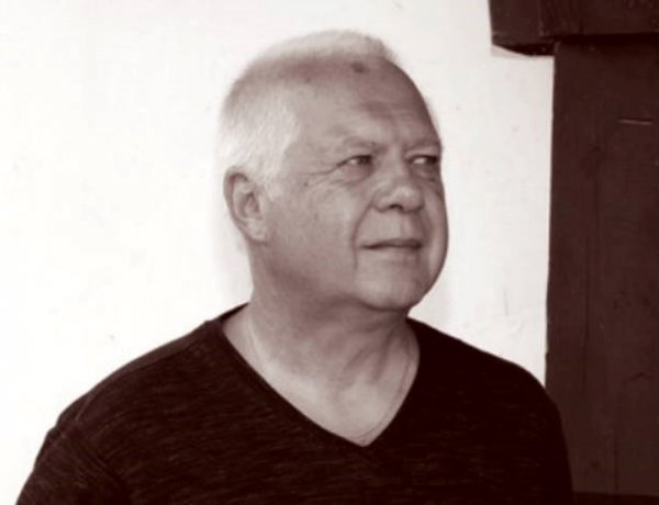 Többszemközt Csutkai Csaba fotóművésszel a Bencs Villában, április 30-án 