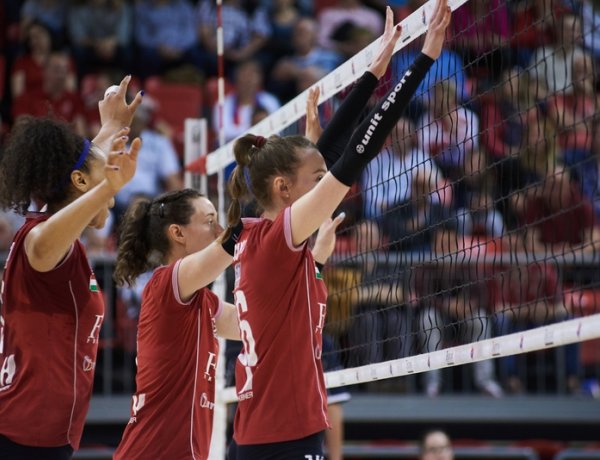 Ezüstérmes nyíregyházi röplabdások - a Vasas nyerte a bajnokságot