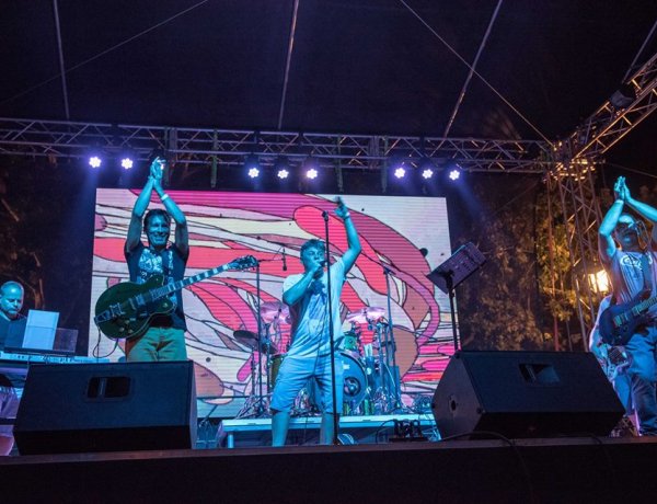 Nyíregyházi garázsbanda a színpadon! Tibi a Hegyről koncert hamarosan!