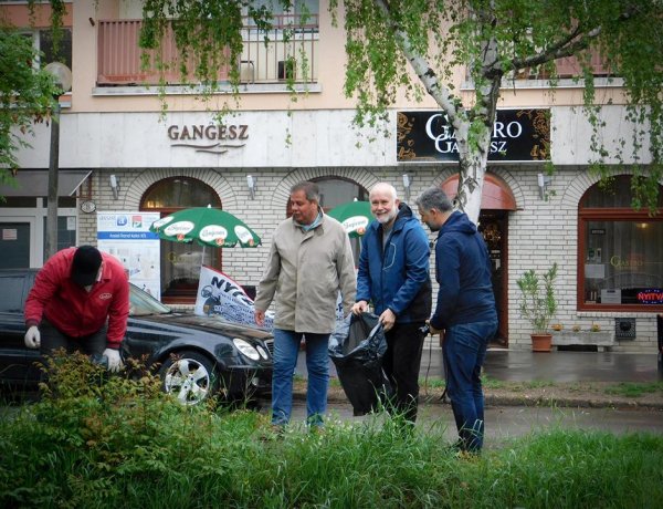 Kezdeményezés a tisztább környezetért – A „Gangesz” partját tisztították vasárnap
