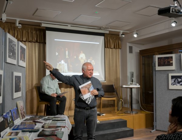 Mindene a filmezés és a fotózás – Csutkai Csaba volt a Többszemközt vendége