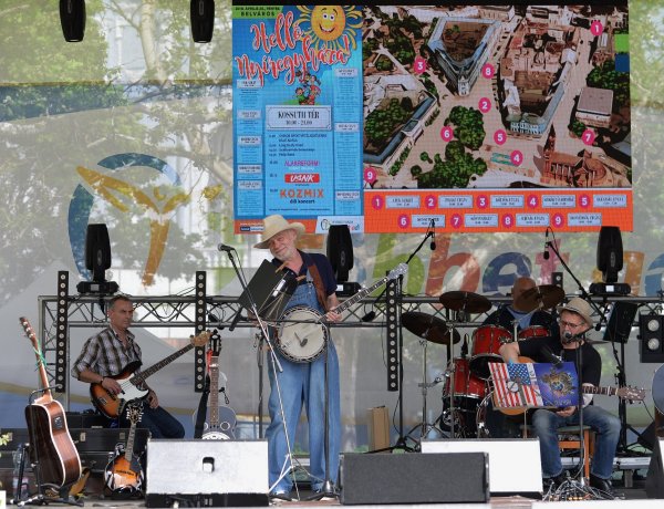 Ingyenes koncert a nyíregyházi country-guruktól! - Hamarosan színpadon a Long Dusty Road!