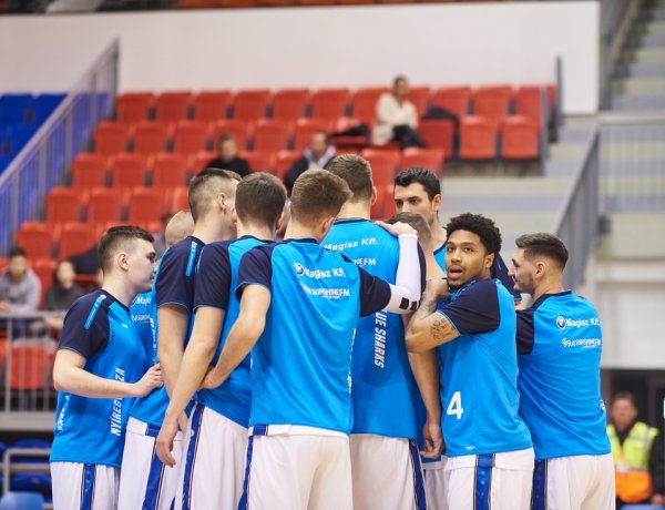 A hosszabbításban dőlt csak el - nagy csatát vívtak a kosarasok 