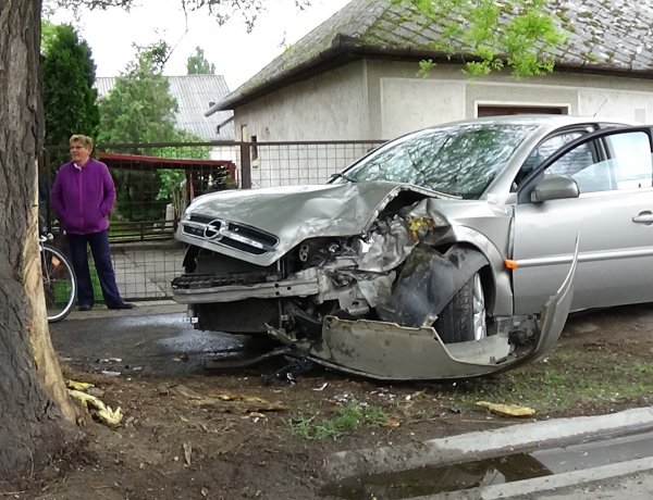 Hármas karambol Nyíregyházi és Nagykálló között, jelentős az anyagi kár