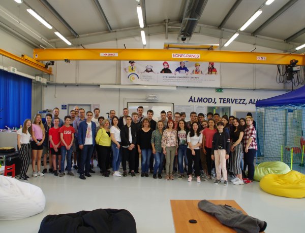 Újabb ERASMUS+ program a SZIKSZI-ben – The Pursuit of Happiness: S.M.A.R.T