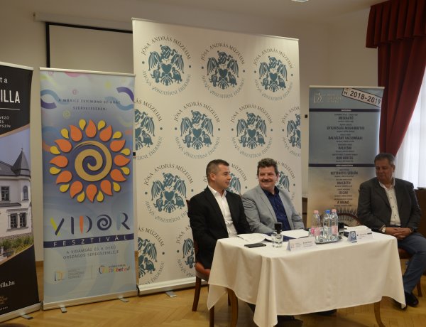 Aláírták a Móricz Zsigmond Színház és a Jósa András Múzeum együttműködési megállapodását