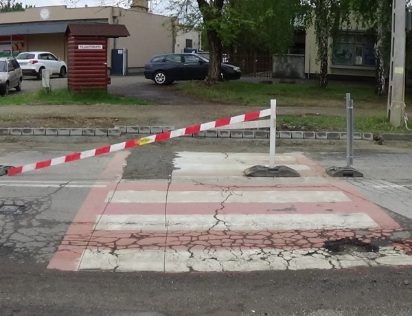 Forgalomkorlátozás! – Útfelújítási munkákat végeznek a Dugonics és a Legyező utcákon 