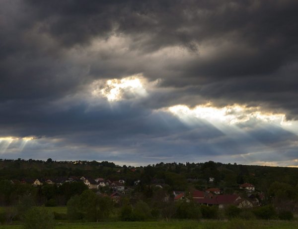 Zivatarok zavarhatják meg a napsütést - Egyre többfelé várható zápor, helyenként zivatar
