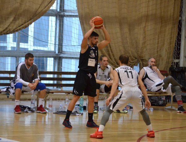 A listavezető otthonában - Cegléden játszott a Sunshine NYIKSE az NB-II-ben