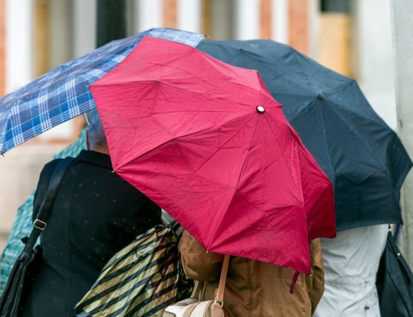 Újabb széllökések kísérik az esős napot – Ilyen időjárás várható kedden