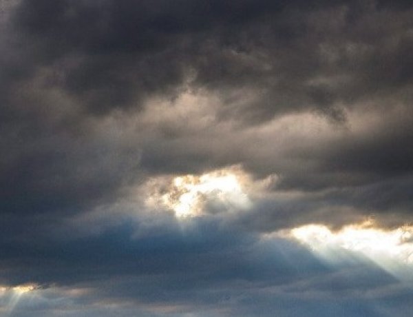 Szakadozik a felhőzet, de még többfelé várható eső – Ilyen időjárásra számíthatunk ma!