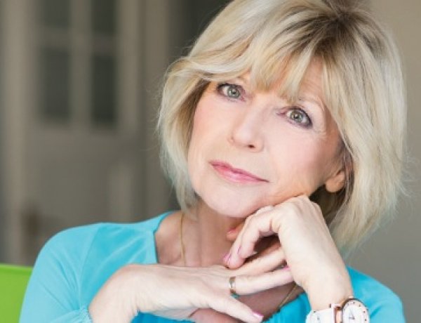 Egy korty derű V. Kulcsár Ildikóval Nyíregyházán, a Kodály iskolában  