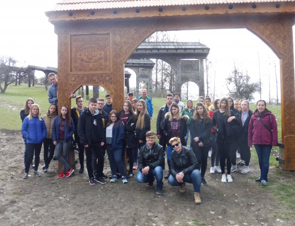 Határtalanul! Erdélyben - Szlávik Gergő írása a Csíkdánfalvai kirándulásról