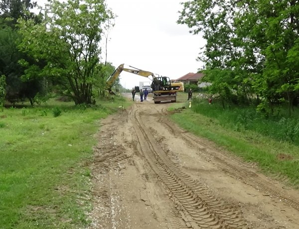 Pihenő, Tagló, Teke, és Tenisz – A Kertvárosban négy utcában kezdődött el útépítés