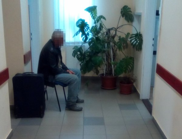 Tiltott határsértőt fogtak el Timáron – Lejárt tartózkodási engedéllyel igazolta magát