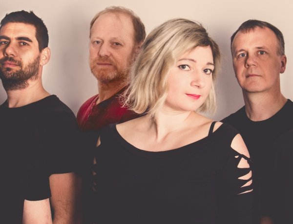 No Dress Code Acoustic koncert a Városmajori Művelődési Házban - ELMARAD!