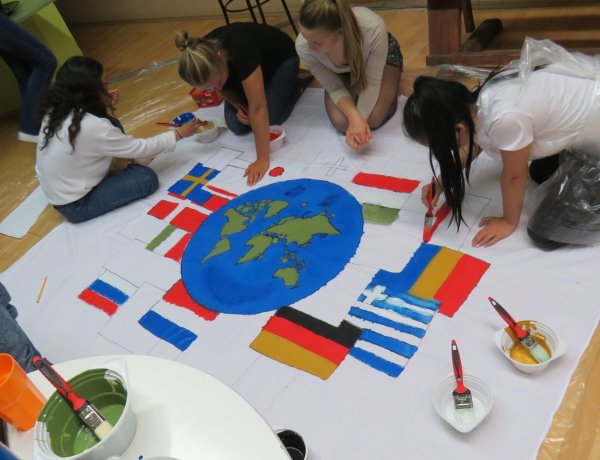 Fiatal vagy és kacérkodsz a médiával? Szeretnél rádiós lenni? Itt az alkalom!