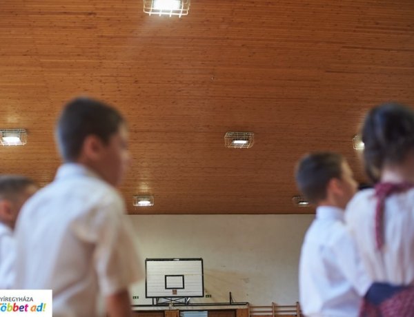 Korszerűsítették a sóstóhegyi Szabó Lőrinc iskola tornatermének világítását! 