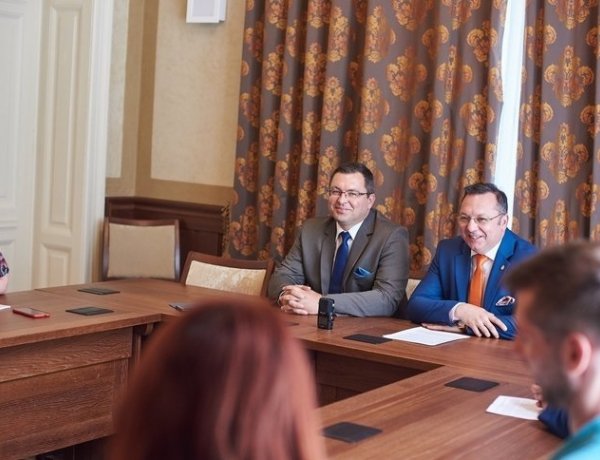 Már jelentkezhetnek a 16-25 év közötti diákok a Nyári Diákmunka Programra!