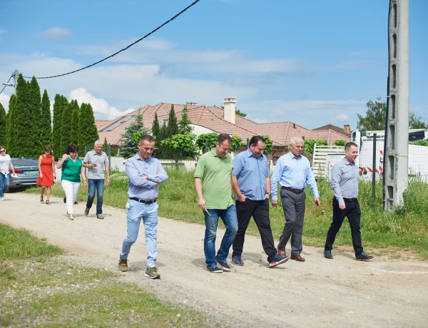 Idén 23 utcában építenek új aszfaltutat! A beruházás nettó 900 millió forintba kerül