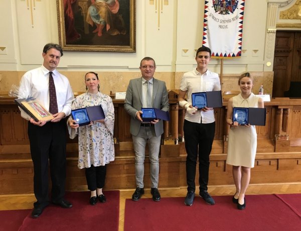 Megyei tehetségnap-díjátadó ünnepség  - Diákokat és tanárokat ismertek el