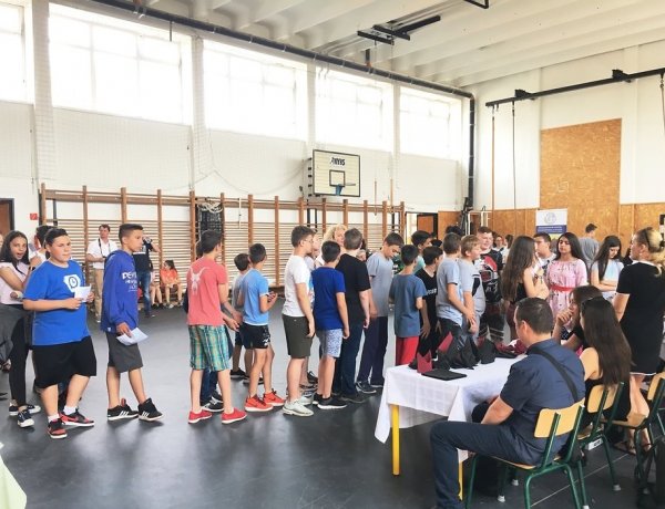 Pályaorientáció a Móricz Iskolában – A honvédség és a katasztrófavédelem is bemutatkozott