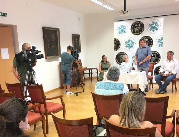 Könyvek, kiállítás, ásatás és egy hosszú éjszaka a Jósa András Múzeumban – Videó!