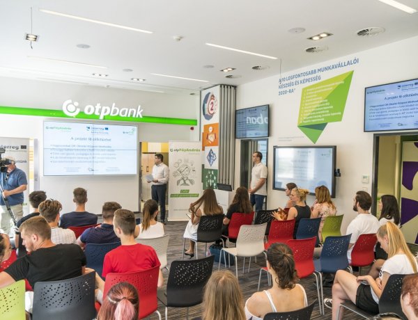 Fontos a pénzügyi- és jövőtudatos tervezés! Pénzügyi képzési programot zártak Nyíregyházán